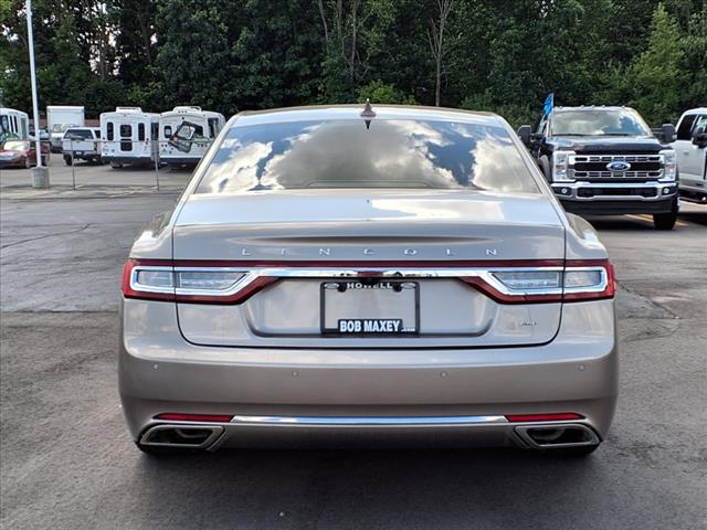 2018 Lincoln Continental Premiere