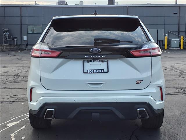 2022 Ford Edge ST 6