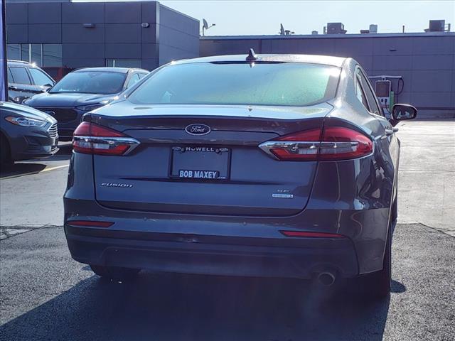 2020 Ford Fusion SE 6