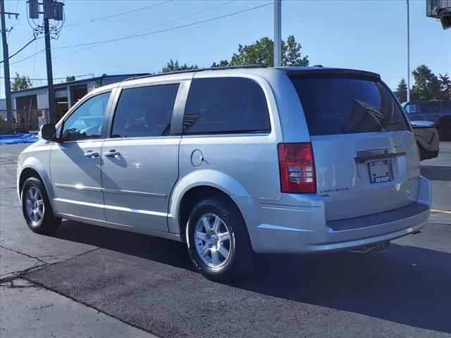 2010 Chrysler Town and Country Touring Plus 7