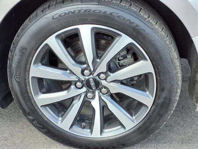 2018 Lincoln Continental Premiere