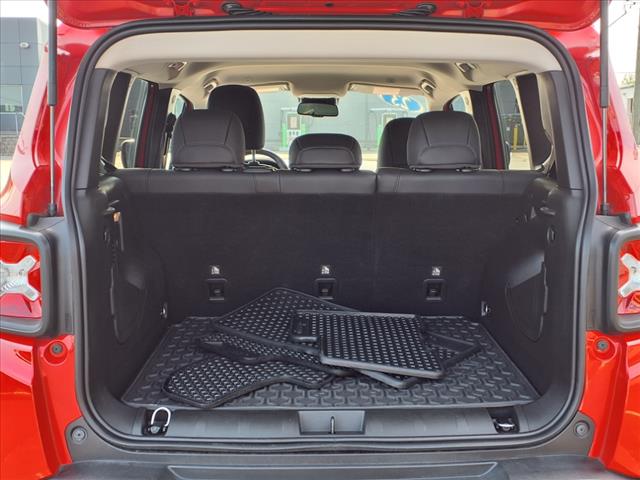 2023 Jeep Renegade Trailhawk