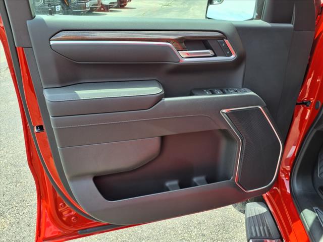 2025 Chevrolet Silverado 1500 LT LT1