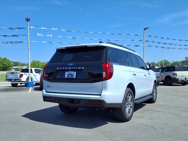 2025 Ford Expedition Active - Photo 10