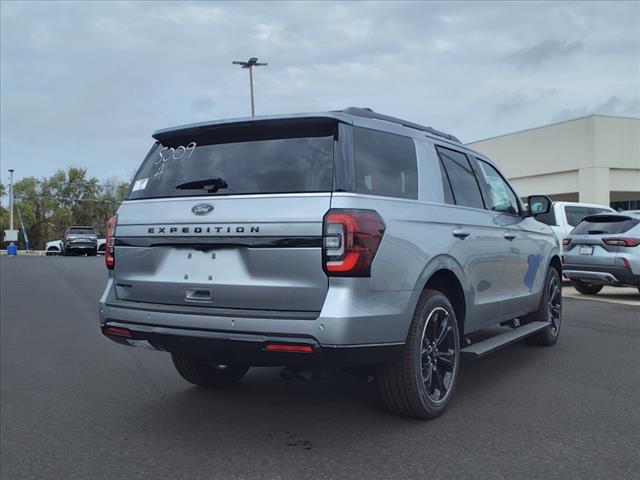 2024 Ford Expedition Limited - Photo 10