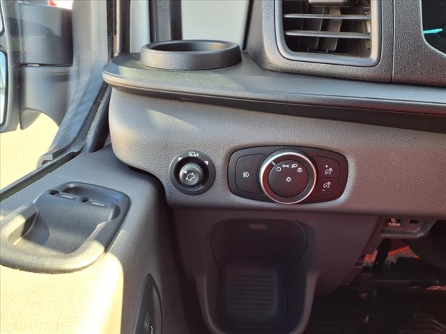 2020 Ford Transit XLT - Photo 13