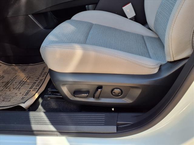 2023 Nissan Rogue SV - Photo 15