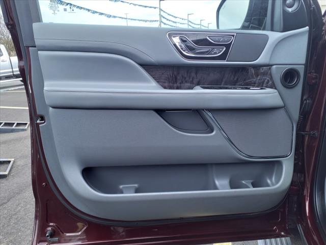 2021 Lincoln Navigator RESERVE - Photo 16