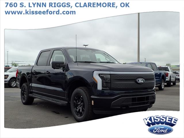 2025 Ford F-150 Lightning XLT - Photo 1