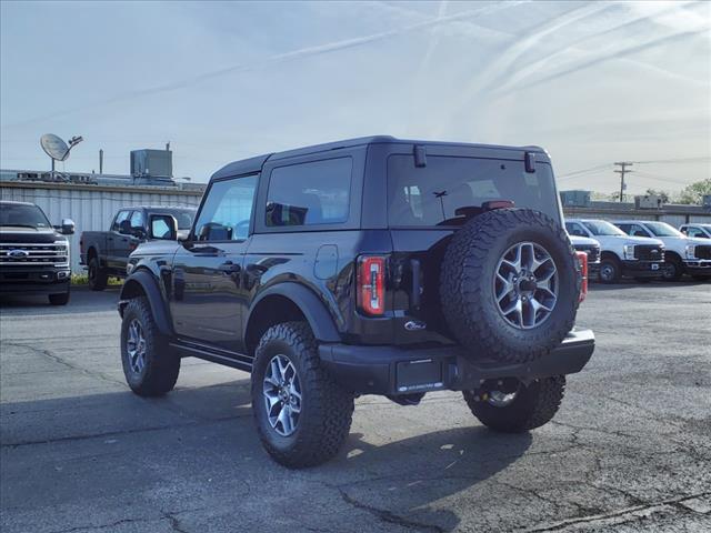 2024 Ford Bronco Badlands - Photo 2