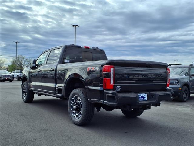 2025 Ford F-250 Super Duty F-250 Platinum - Photo 2