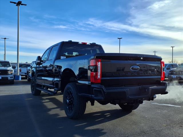 2025 Ford F-350 Super Duty F-350 XLT - Photo 2