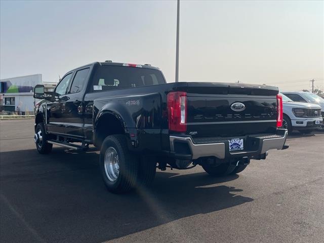 2024 Ford F-350 Super Duty XLT - Photo 2