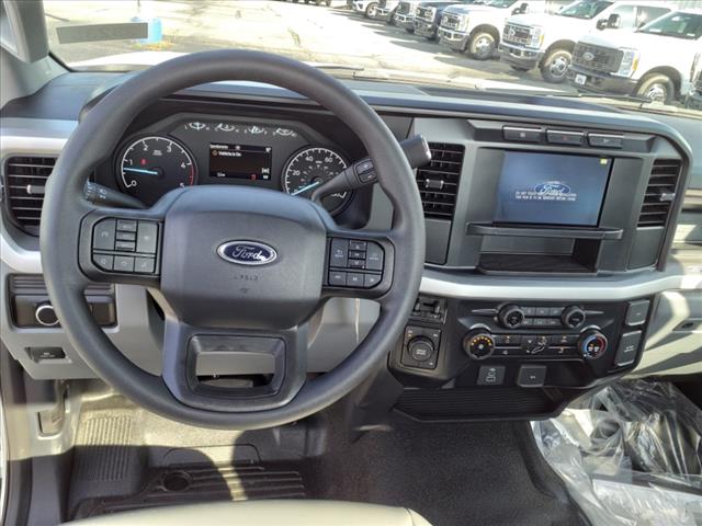 2024 Ford F-450 F-450 XL - Photo 3