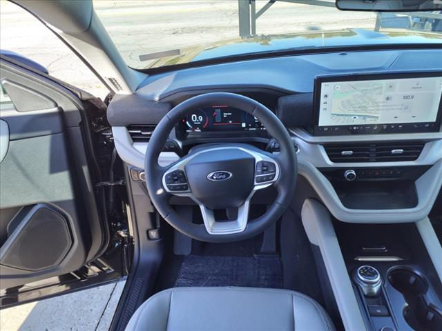 2025 Ford Explorer Active - Photo 3