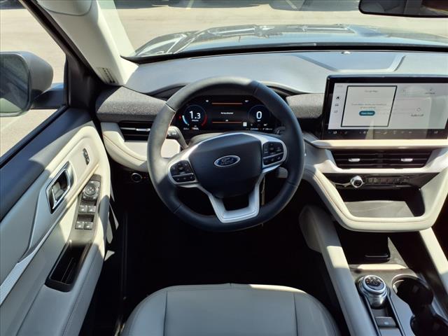 2025 Ford Explorer Active - Photo 3