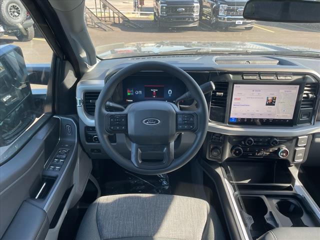 2024 Ford F-250 Super Duty XLT - Photo 3