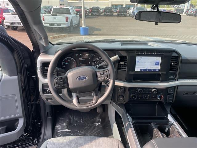 2024 Ford F-350 Super Duty XLT - Photo 3