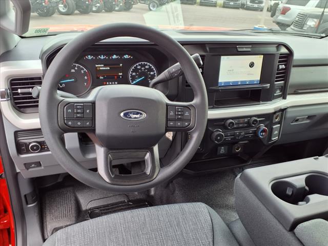 2025 Ford F-350 Super Duty F-350 XLT - Photo 3