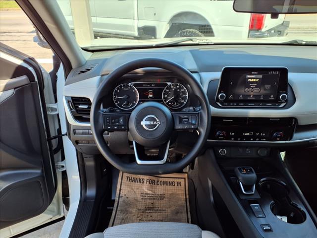 2023 Nissan Rogue SV - Photo 3
