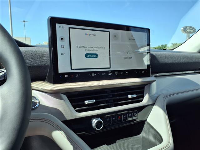 2025 Ford Explorer Active - Photo 4