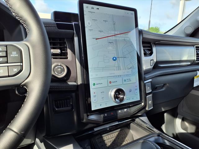 2025 Ford F-150 Lightning Flash - Photo 4
