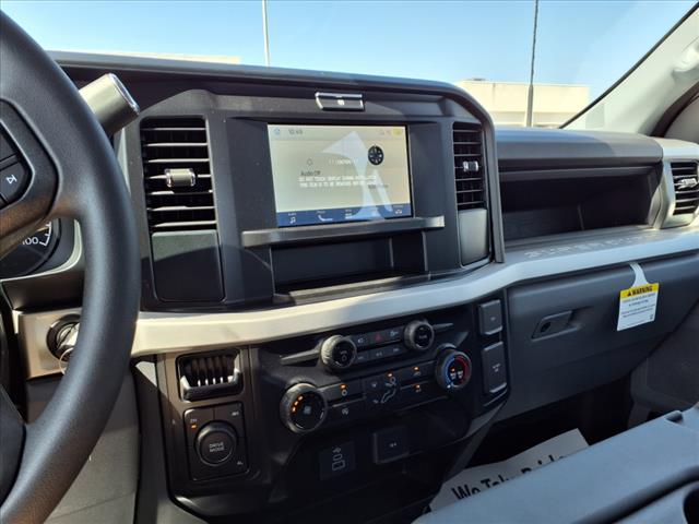 2025 Ford F-350 Super Duty F-350 XL - Photo 4