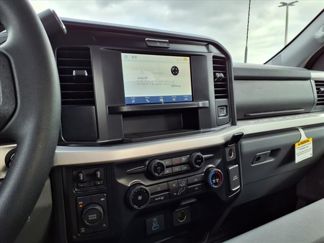 2025 Ford F-350 Super Duty F-350 XLT - Photo 4