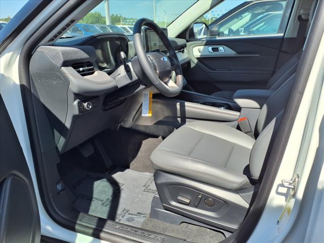 2025 Ford Explorer Active - Photo 6