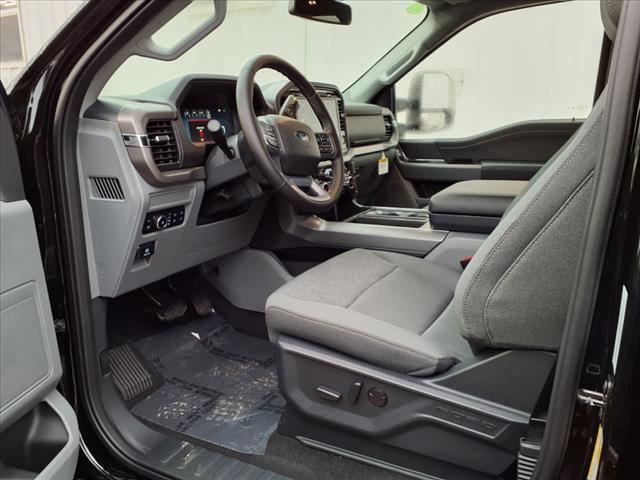 2025 Ford F-150 XLT - Photo 6