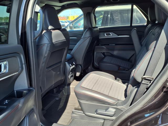2025 Ford Explorer ST-Line - Photo 7