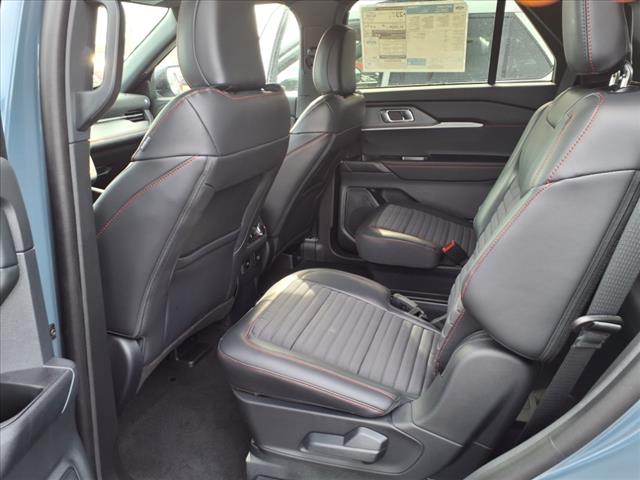 2025 Ford Explorer ST-Line - Photo 7