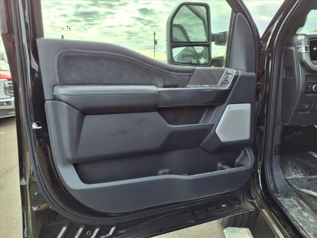 2025 Ford F-250 Super Duty F-250 Platinum - Photo 7