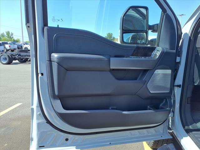 2025 Ford F-350 Super Duty F-350 Lariat - Photo 7