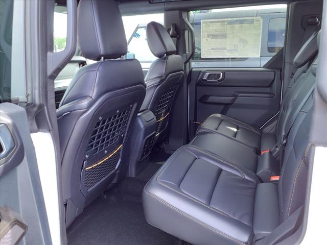 2024 Ford Bronco Badlands - Photo 8