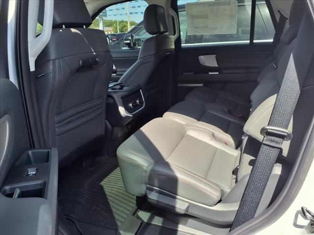2025 Ford Expedition Active - Photo 8