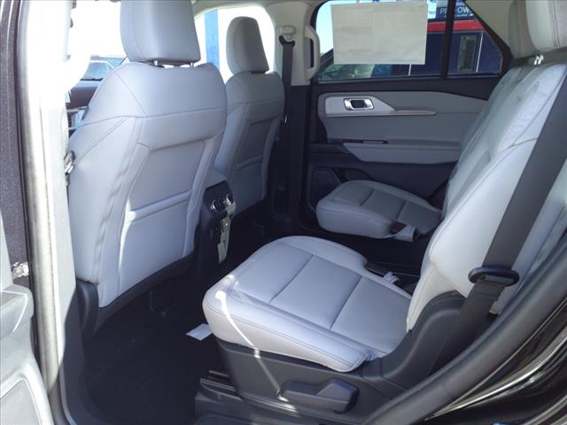 2025 Ford Explorer Active - Photo 8