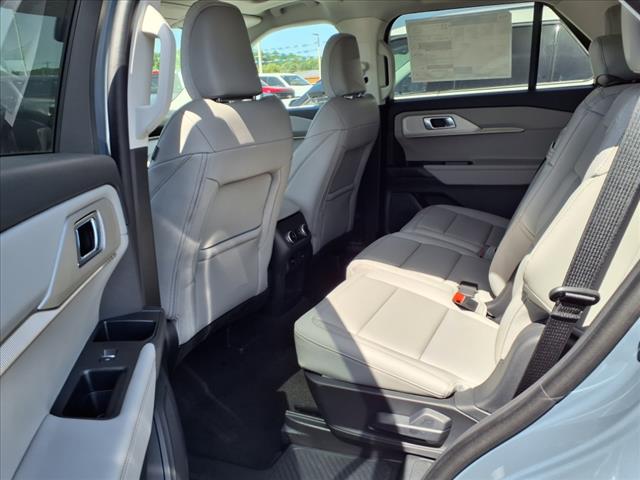 2025 Ford Explorer Active - Photo 8