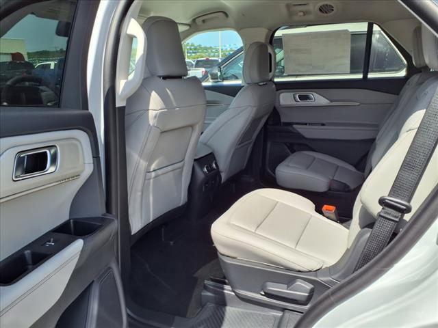 2025 Ford Explorer Active - Photo 8