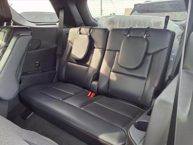 2025 Ford Explorer ST-Line - Photo 8