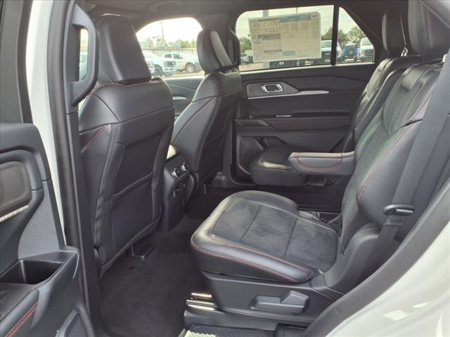 2025 Ford Explorer ST - Photo 8