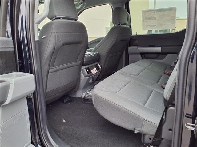 2025 Ford F-150 Lightning XLT - Photo 8
