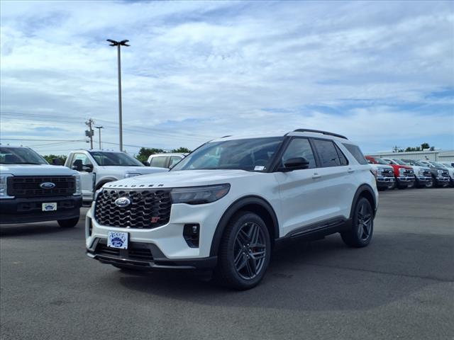2025 Ford Explorer ST - Photo 9