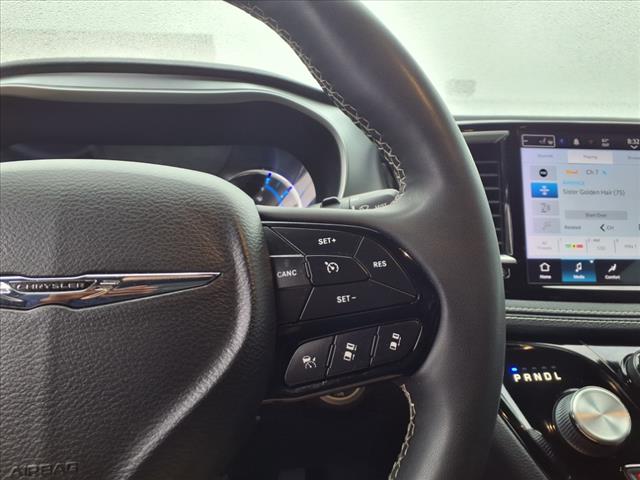 2022 Chrysler Pacifica Hybrid Touring L