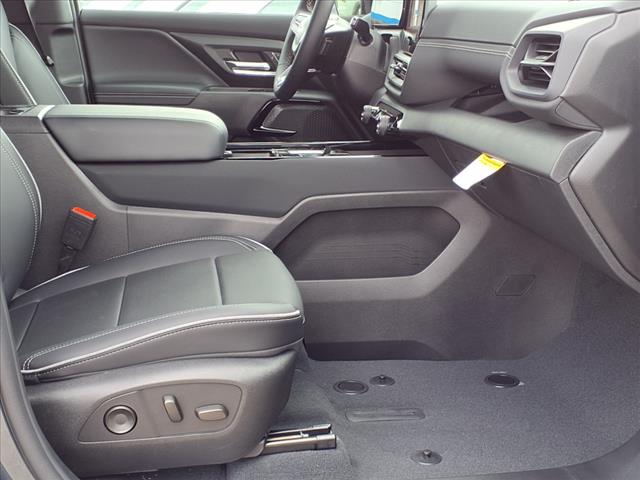 2025 Chevrolet Silverado EV LT