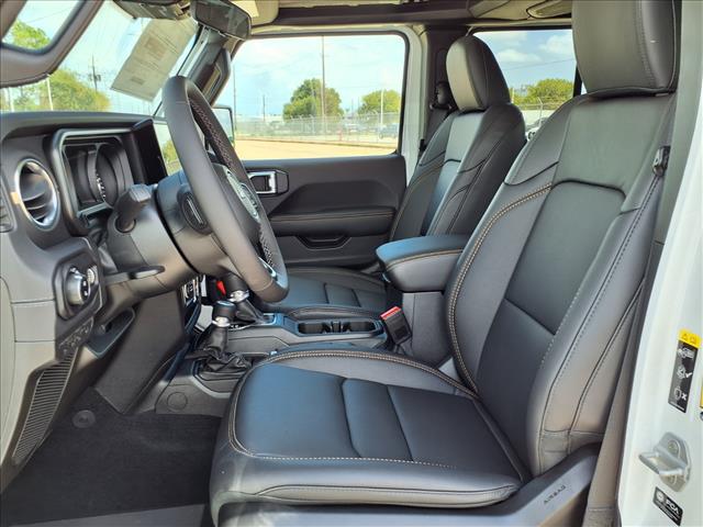 2025 Jeep Gladiator High Tide