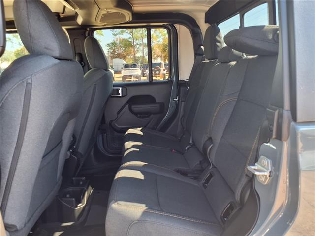 2025 Jeep Gladiator Sport S