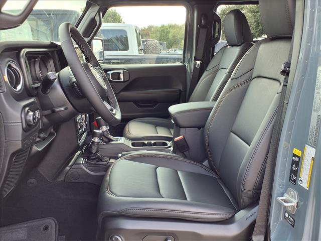 2025 Jeep Gladiator High Tide