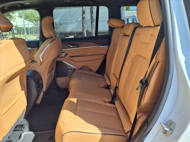 2025 Jeep Grand Cherokee Summit Reserve