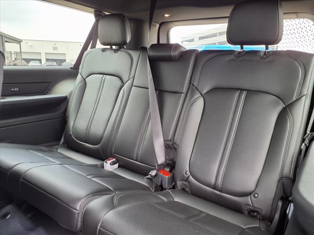 2025 Jeep Wagoneer L Base